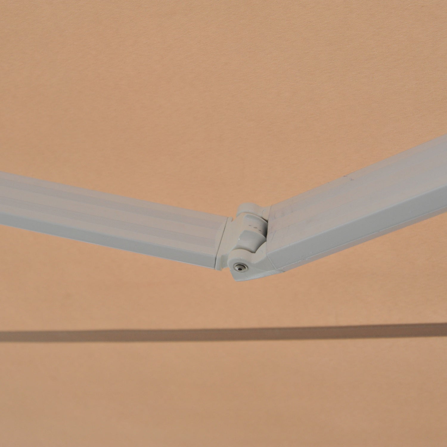 Outsunny 3.5Lx2.5M Retractable Manual/Electric Awning-Cream White/White