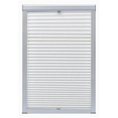 Pleated Blind White UK08