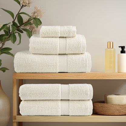 Premium Shower Towels SOLUND 4 pcs Cream 70x140 cm 600 gsm