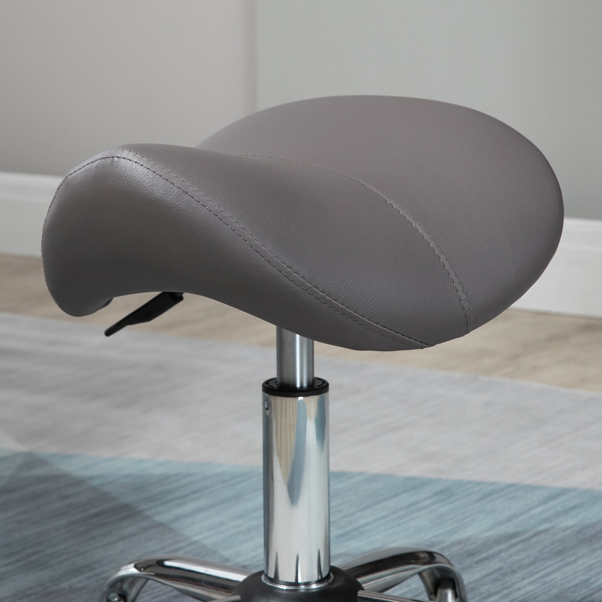 Homcom Cosmetic Stool 360° Rotate Height Adjustable Salon Massage Spa Chair Hydraulic Rolling Faux Leather Saddle Stool