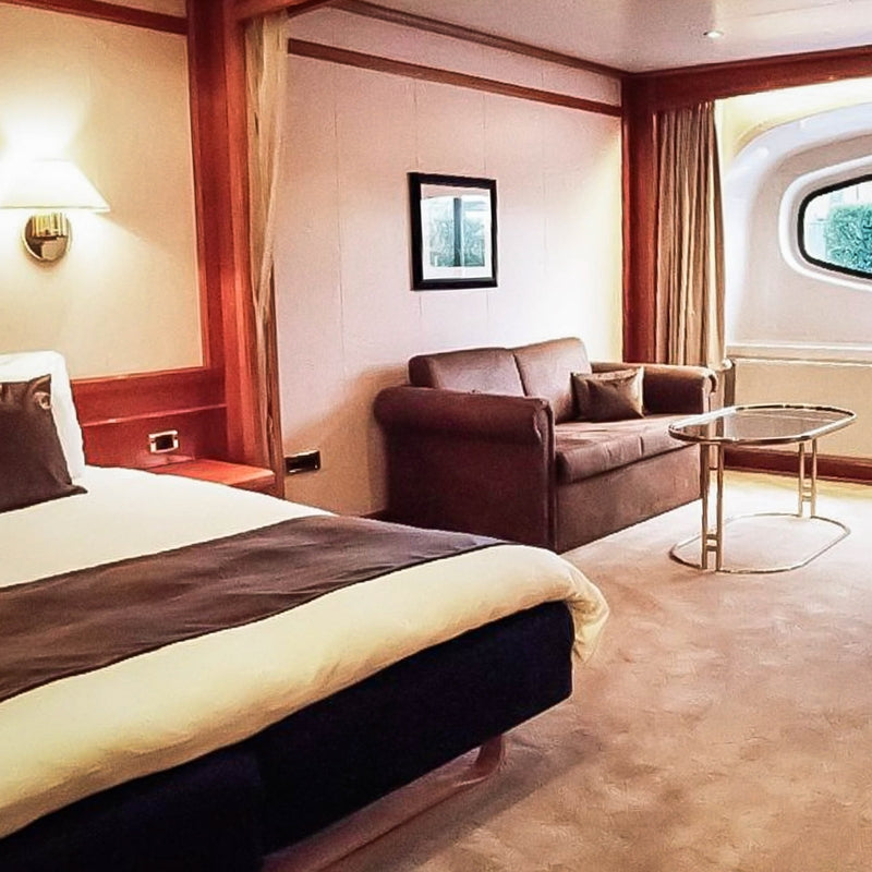 Sunborn Luxury Yacht Overnight Stay and Afternoon Tea - Gift Experience