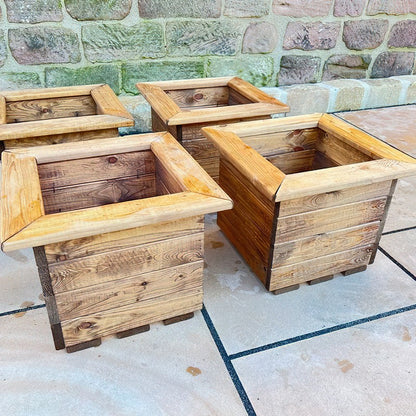 Scandinavian Redwood Garden Planter Set by Charles Taylor