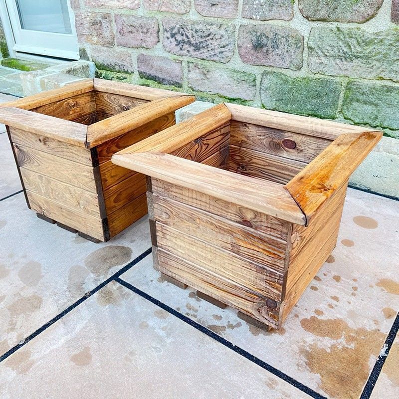 Scandinavian Redwood Garden Planter Set by Charles Taylor