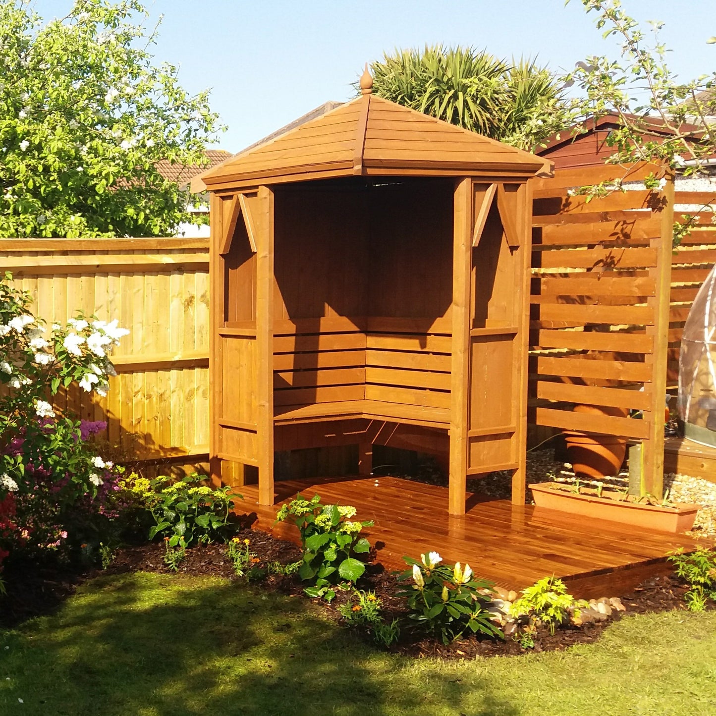 Shire Blue Honeysuckle Corner Garden Arbour 4' x 4'