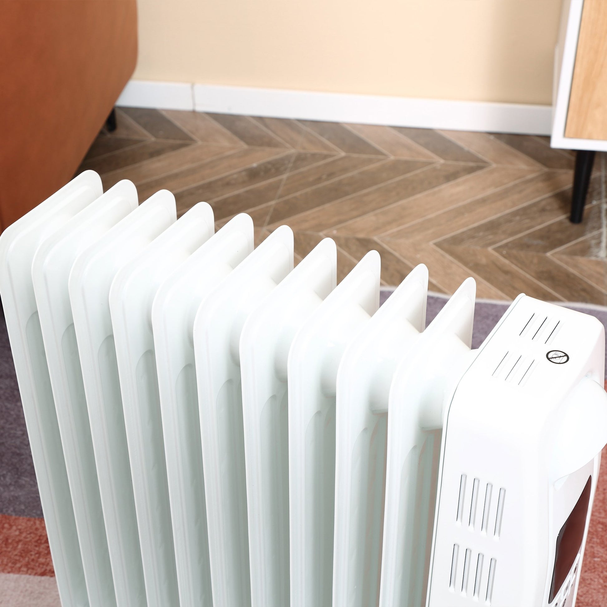 Homcom 2720W Oil Filled Radiator 11 Fin Portable Heater With Timer Remote Control White