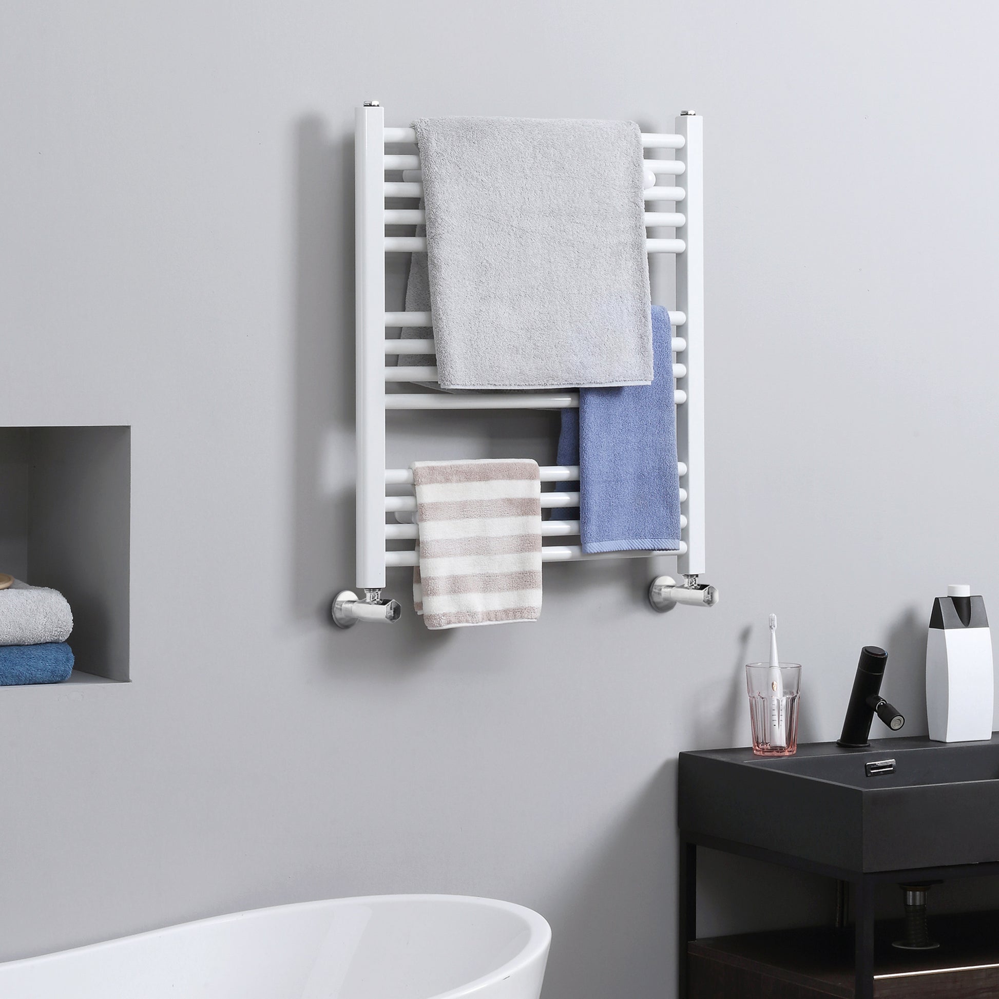 Homcom Curved Heated Towel Rail