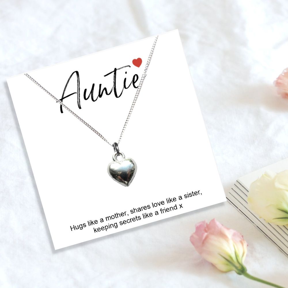 Auntie Message Card with Heart Necklace