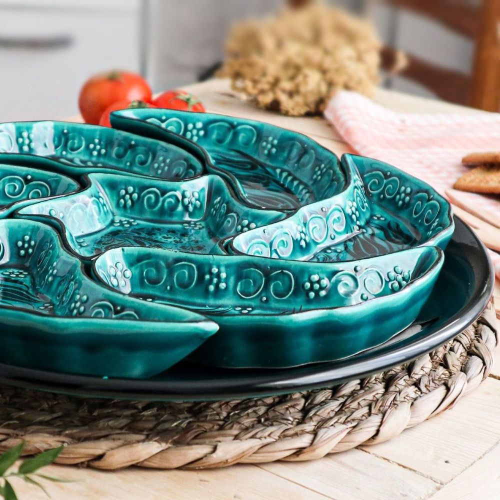 8-in-1 Green Bowls Set for Sharing, Snacks and Breakfast