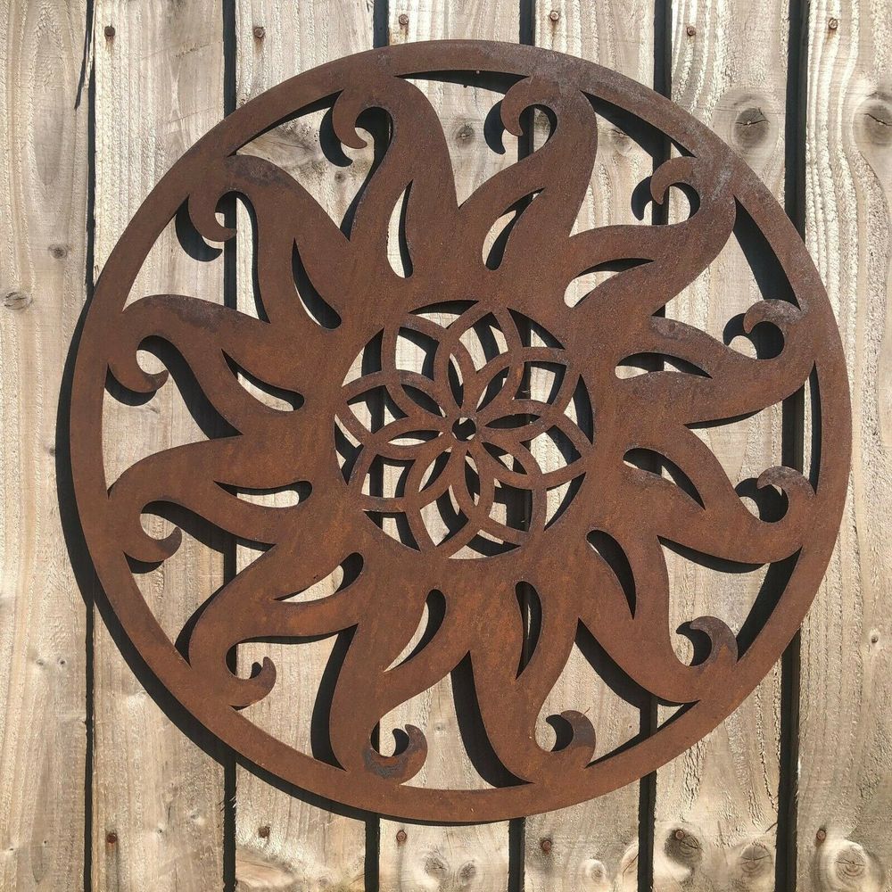 SUN Sign Rusty Metal Garden Ornament Wall Decoration Fence