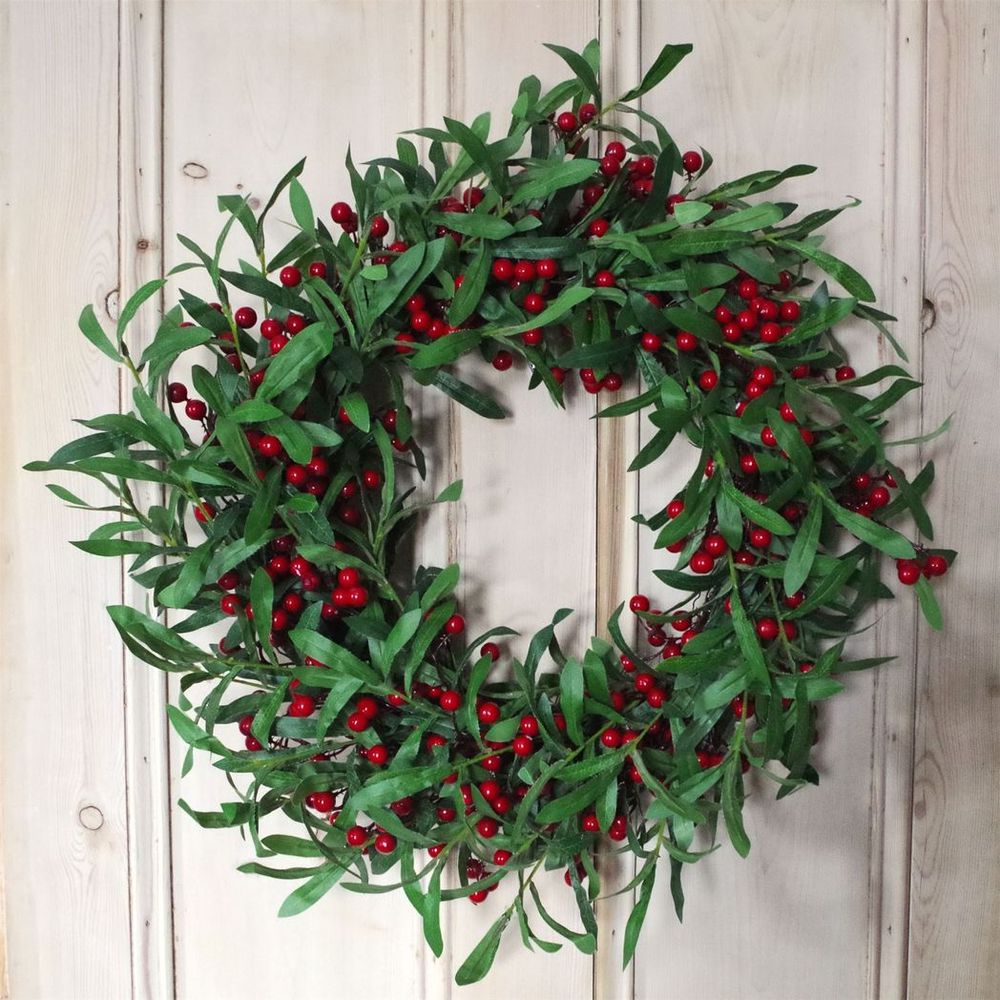 60cm (24 inches) Large Luxury Christmas Mistletoe Leaf and Red Berry Floristry Wreath