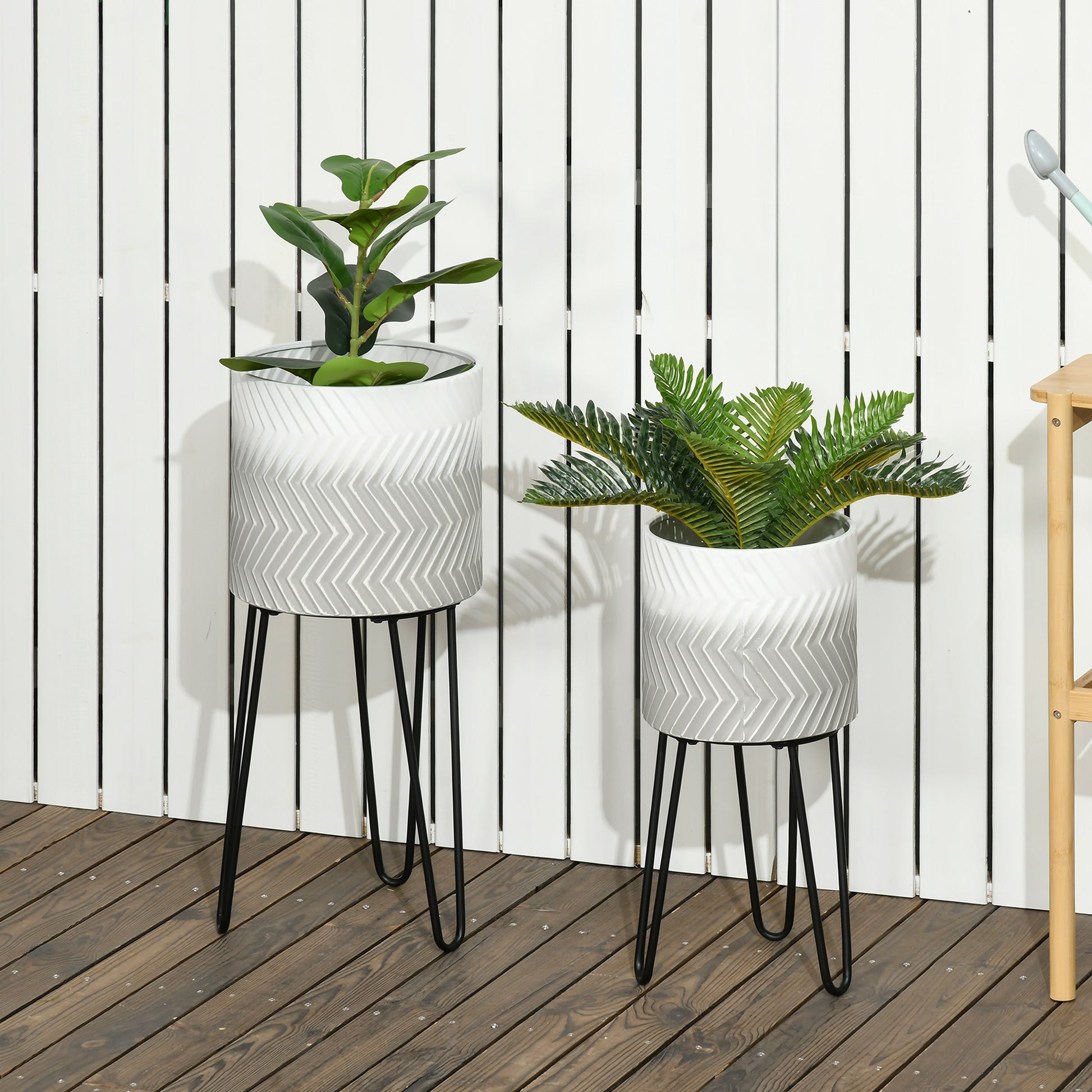 Outsunny Metal Plant Stand Set of 2 with Legs