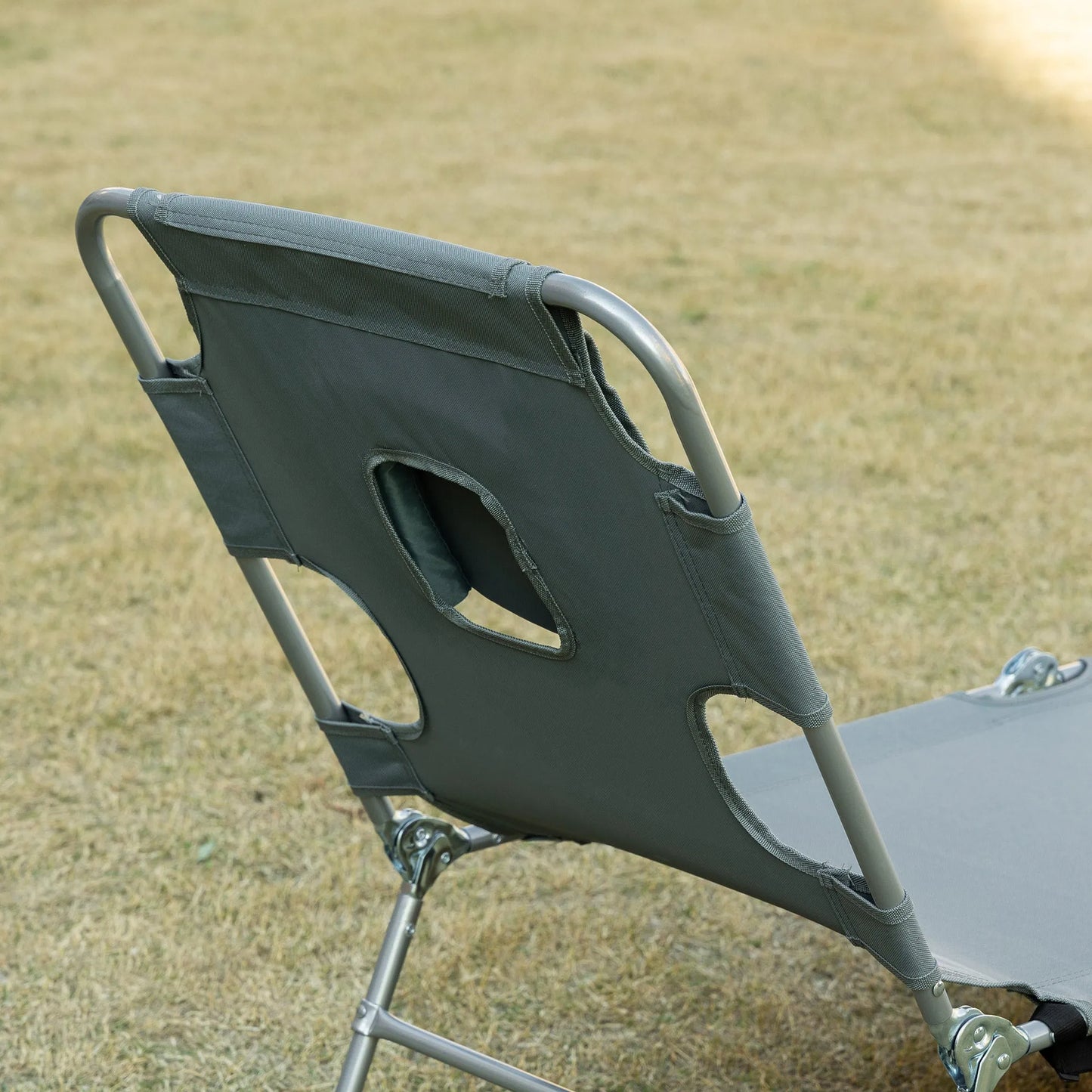 Outsunny Foldable Sun Lounger with Reading Hole